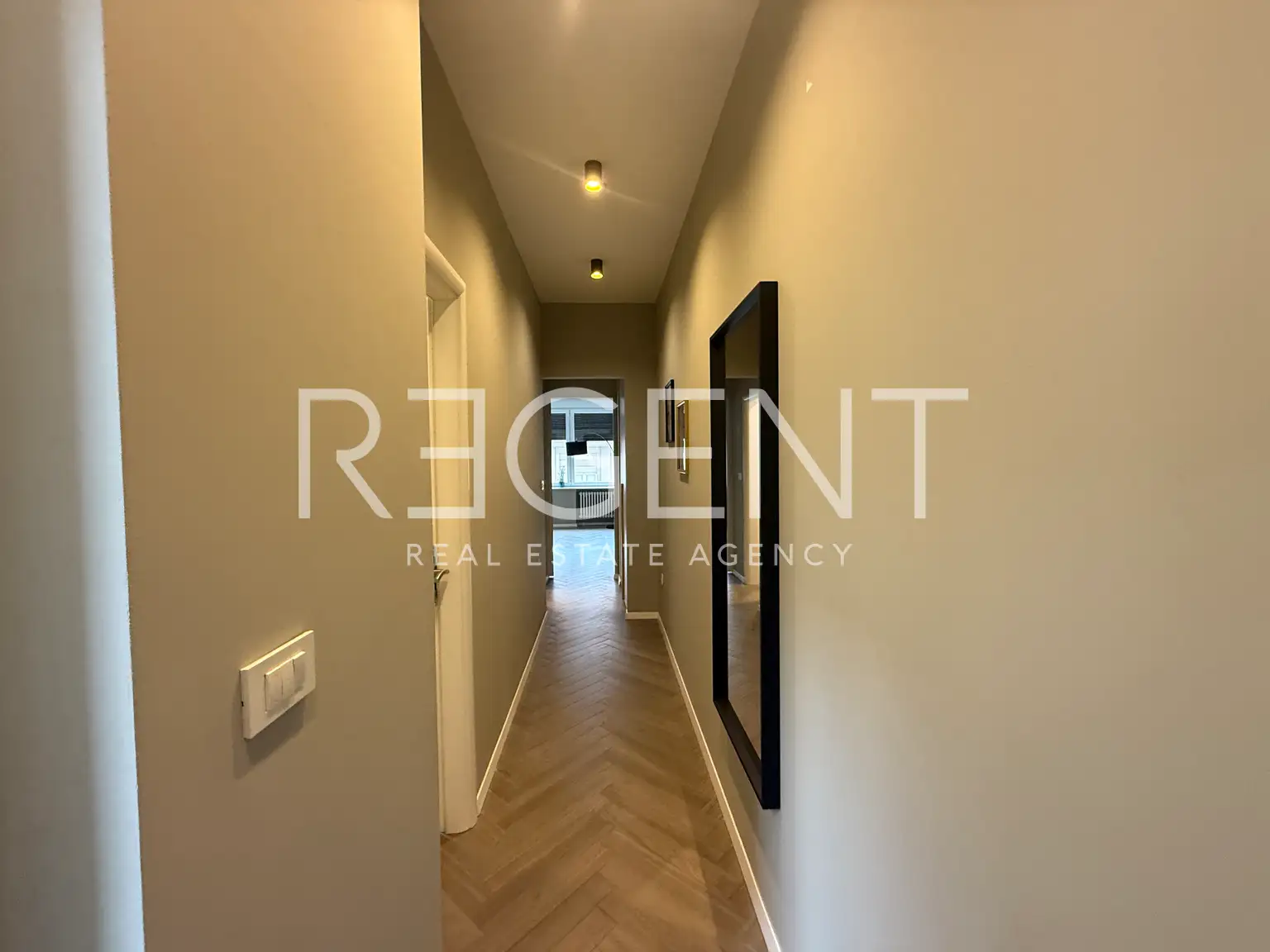 Zagreb, Centar – Moderno uređen stan za najam u srcu grada