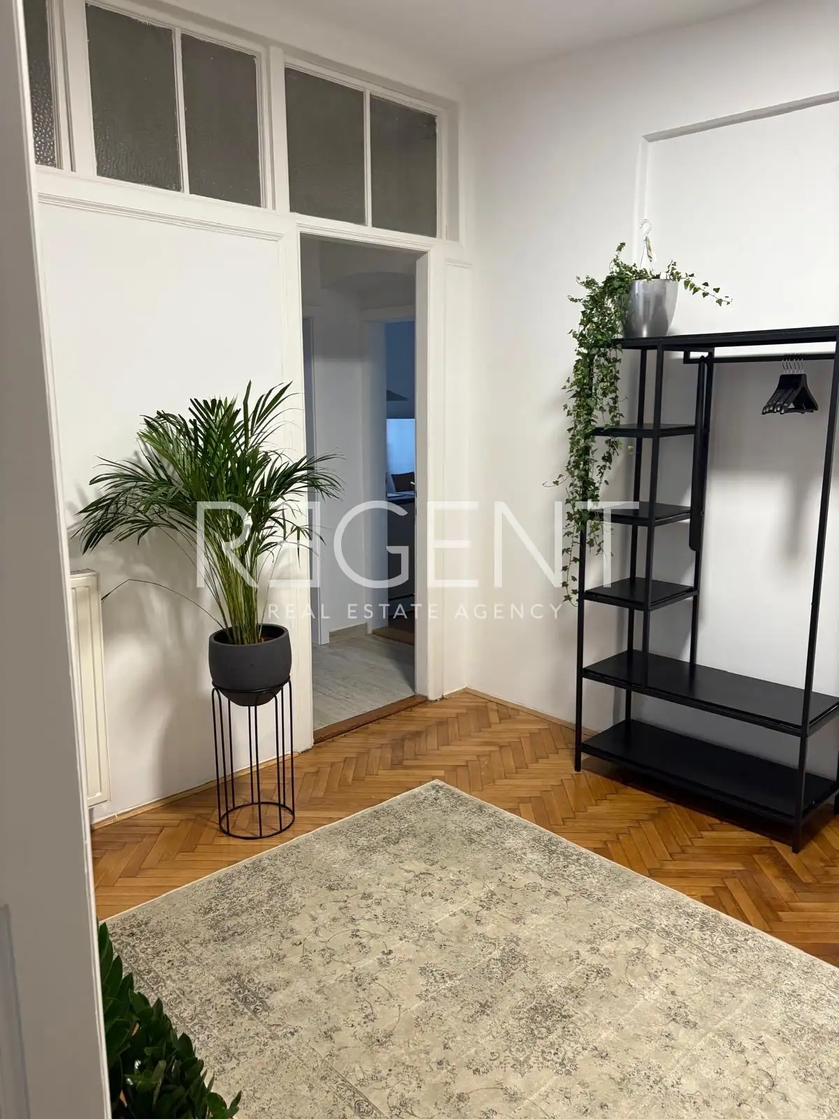 Zagreb, Center - Štirisobno stanovanje za najem