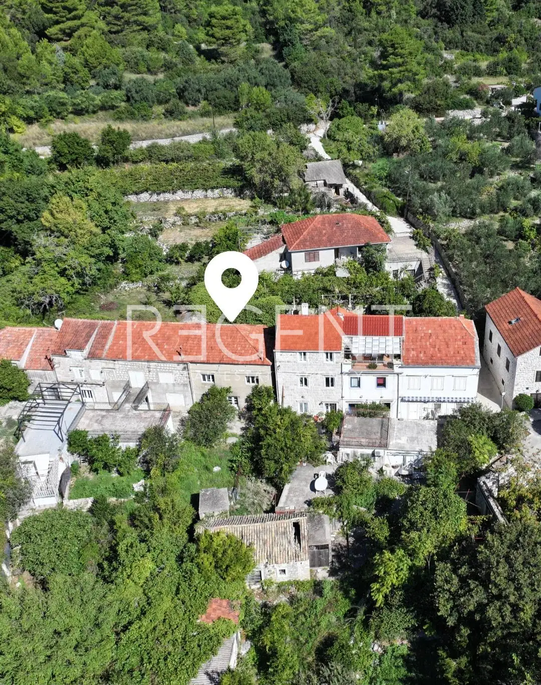 Pelješac, Orebić - Autentický kamenný dom na rekonštrukciu