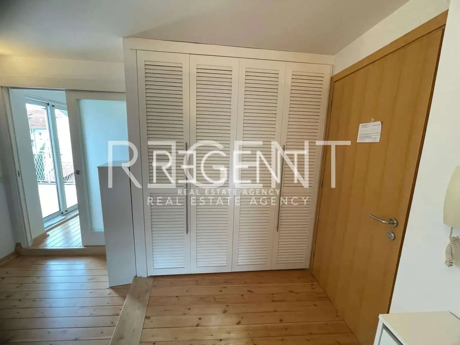 Zagreb, Kvaternikov Trg - Maisonette-Wohnung 150 m2 zu vermieten