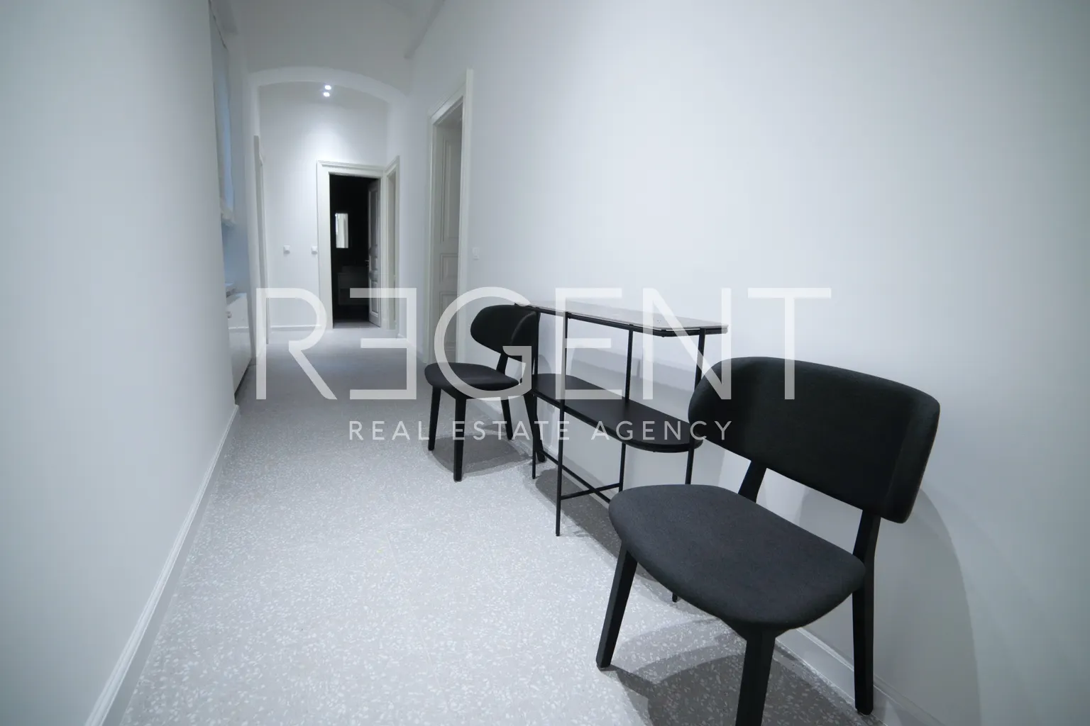 Zagreb, Centar - Moderan peterosoban stan 190 m2