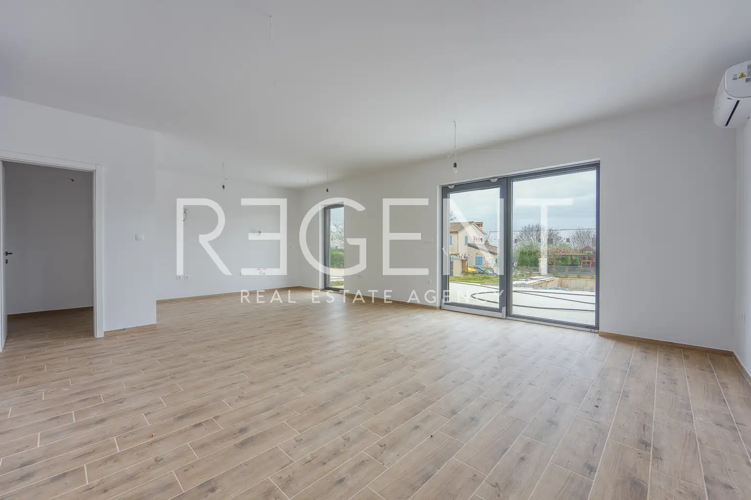 Kaštelir-Labinci - Dvojna kuća s bazenom i pogledom na more