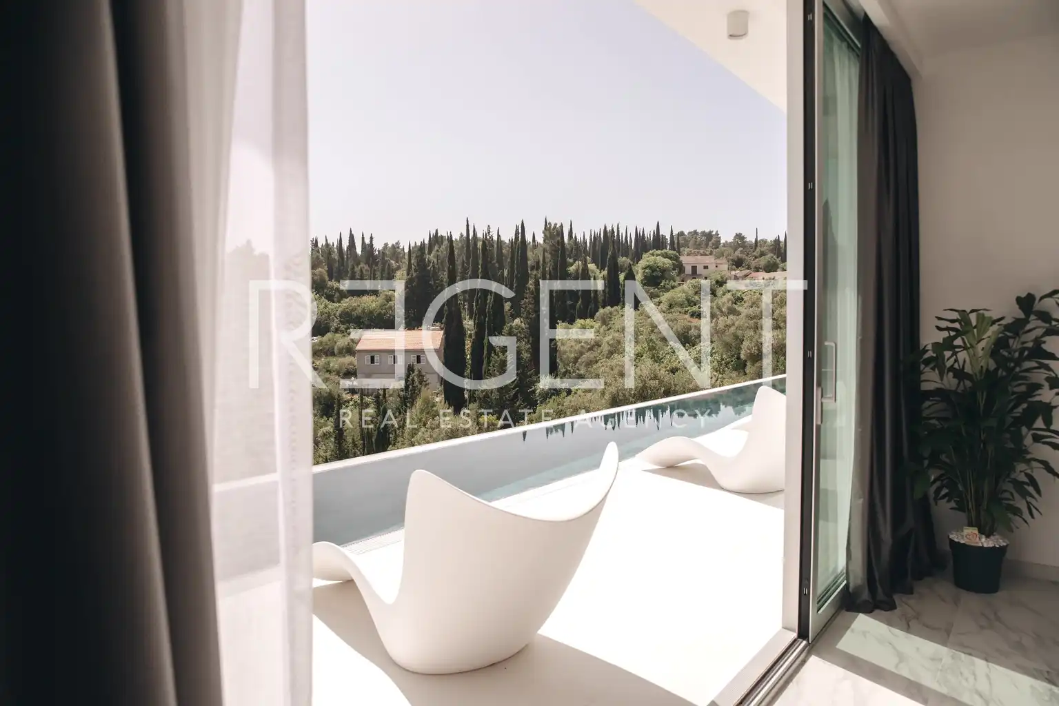 Korčula, Žrnovo - Luksuzna obiteljska vila s prekrasnim pogledom 360 m2
