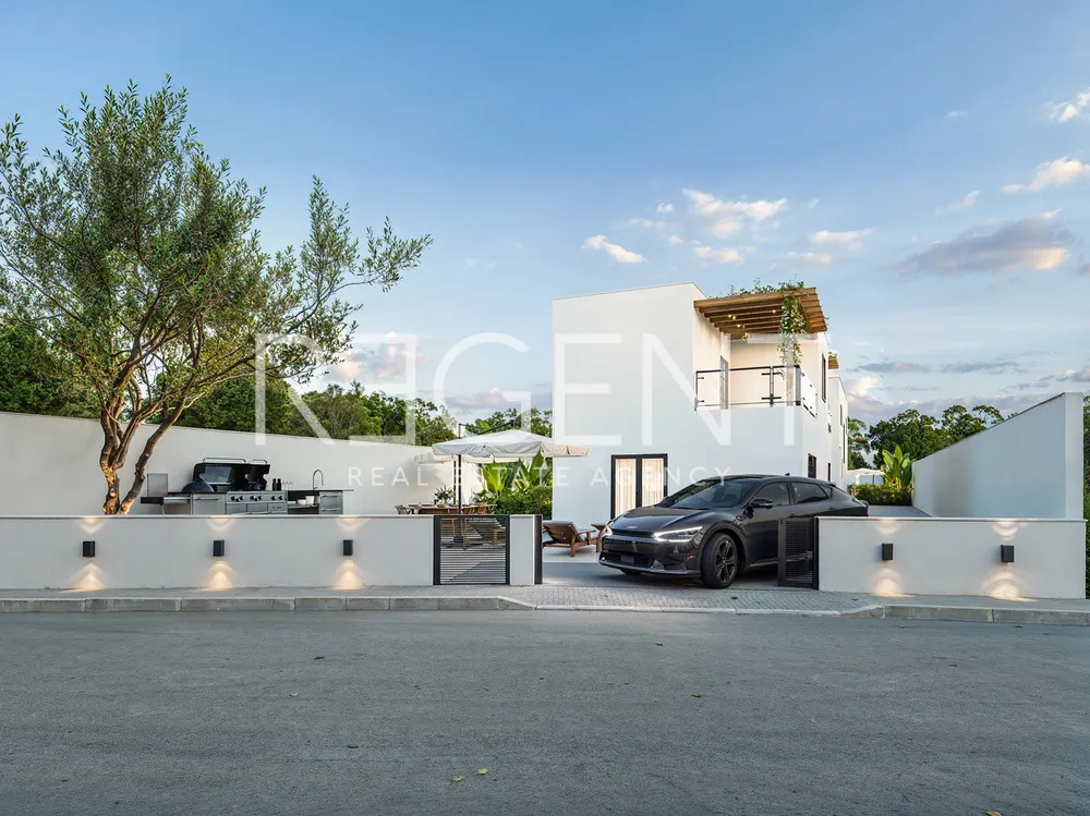 Split, Dugopolje - Moderná vila vo výstavbe EXKLUZÍVNE
