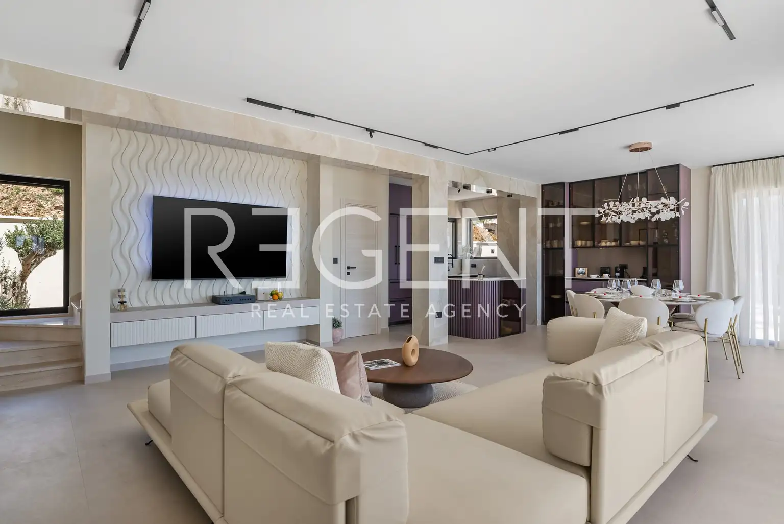 Podstrana - Vila s bazénom a výhľadom na more