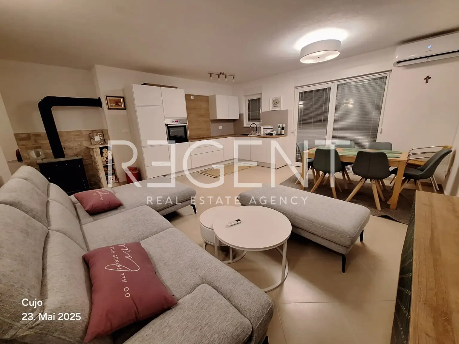 Zara, Ražanac - splendida casa di 220 m2 su un terreno di 477 m2 in vendita