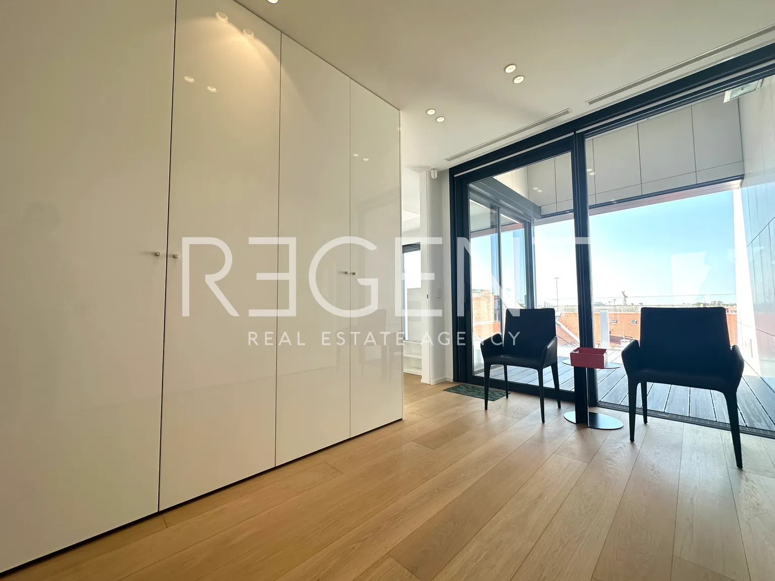 Zagreb, Centar, Ban Centar - Ekskluzivan penthouse s pogledom na katedralu