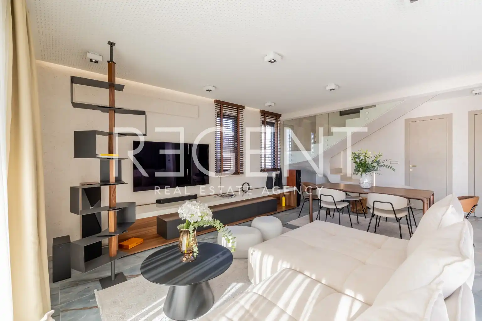 Split, Kaštel Lukšić - Luxusní Penthouse 110 m2 s terasou
