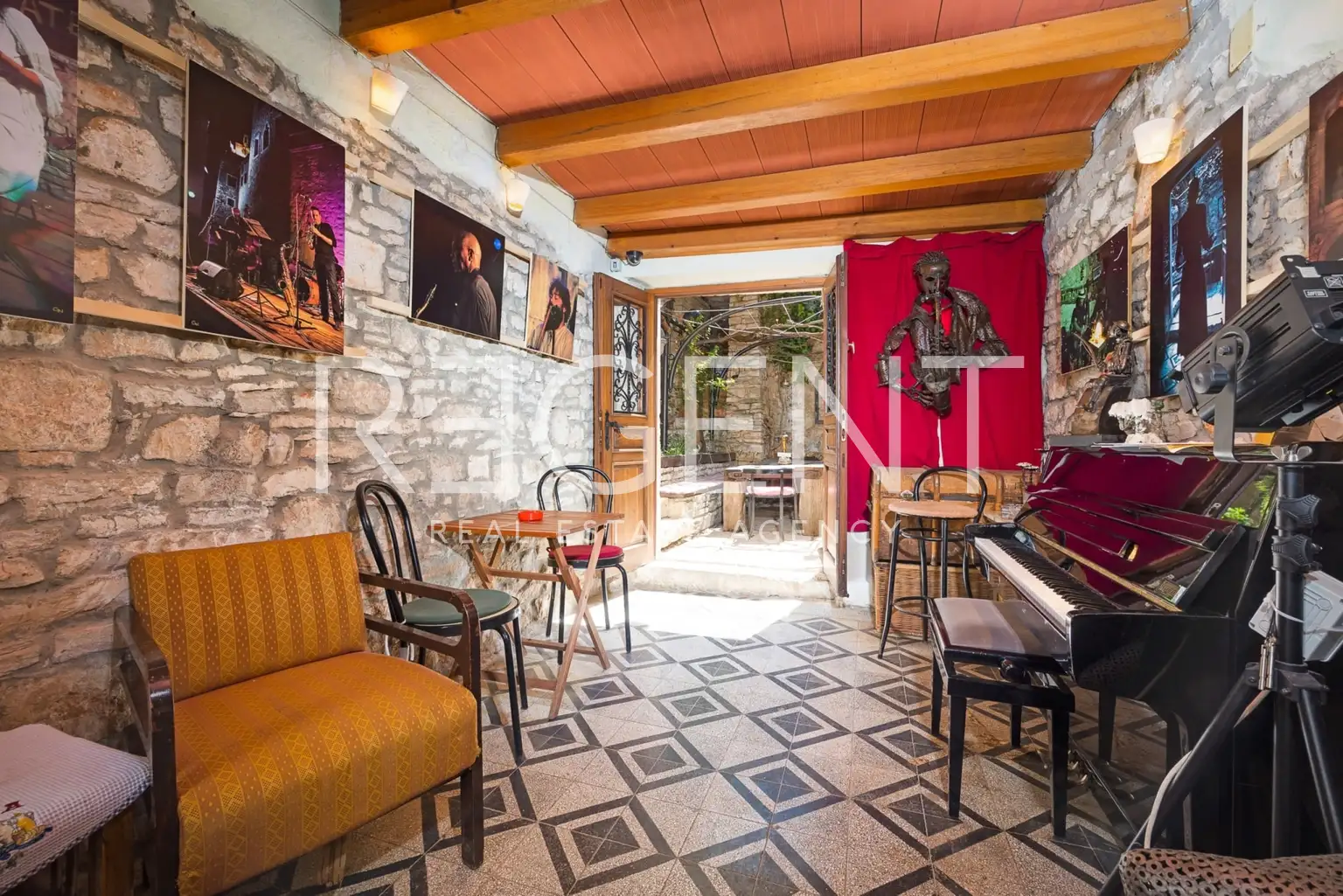 Istria, Bale – Očarujúci dom s konobou a piatimi apartmánmi