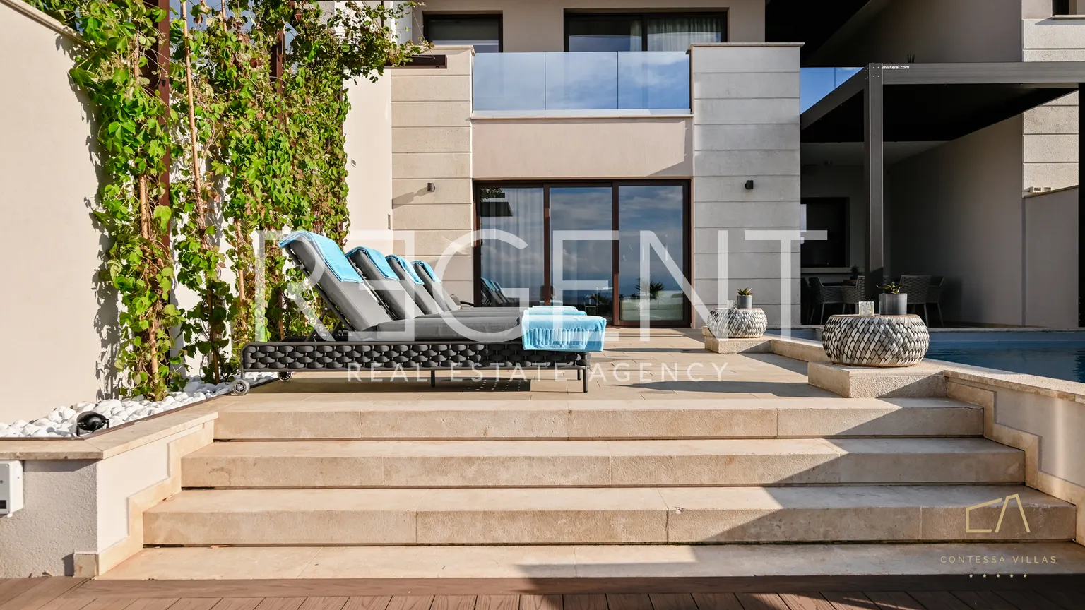 Krk - Luxusní vila k pronájmu 160 m2