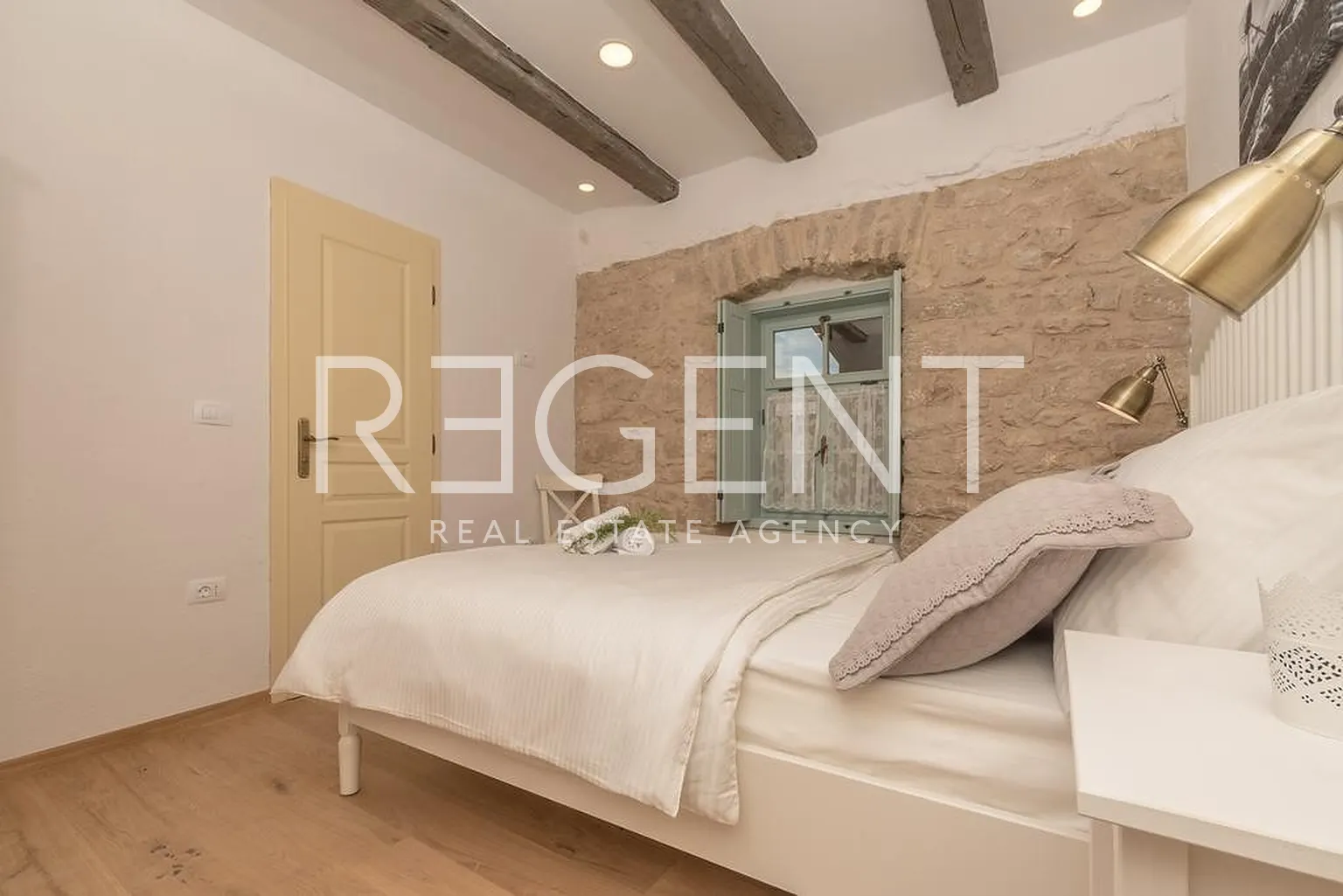 Crikvenica - Bajkovita kamena vila 200 m2