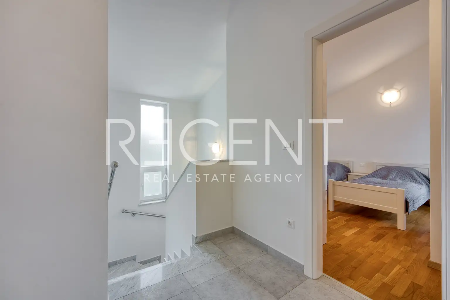 Poreč, Vežnaveri – Maison avec deux appartements