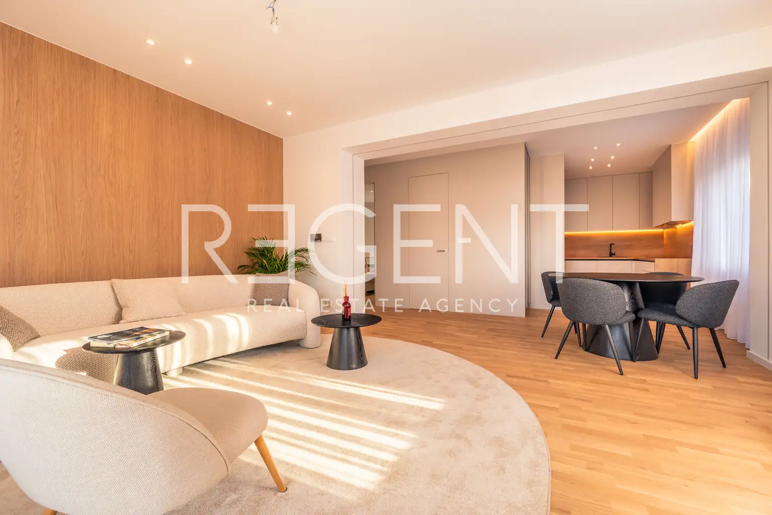 Zagreb, Srebrnjak - moderan trosoban stan s terasom