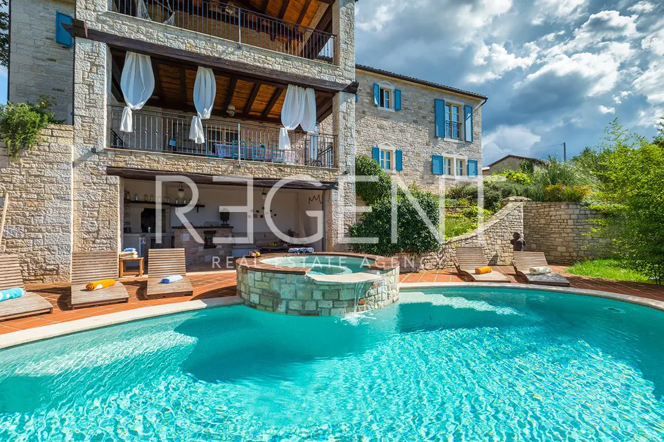 Istrie, Sveti Lovreč – Luxusní kamenná vila