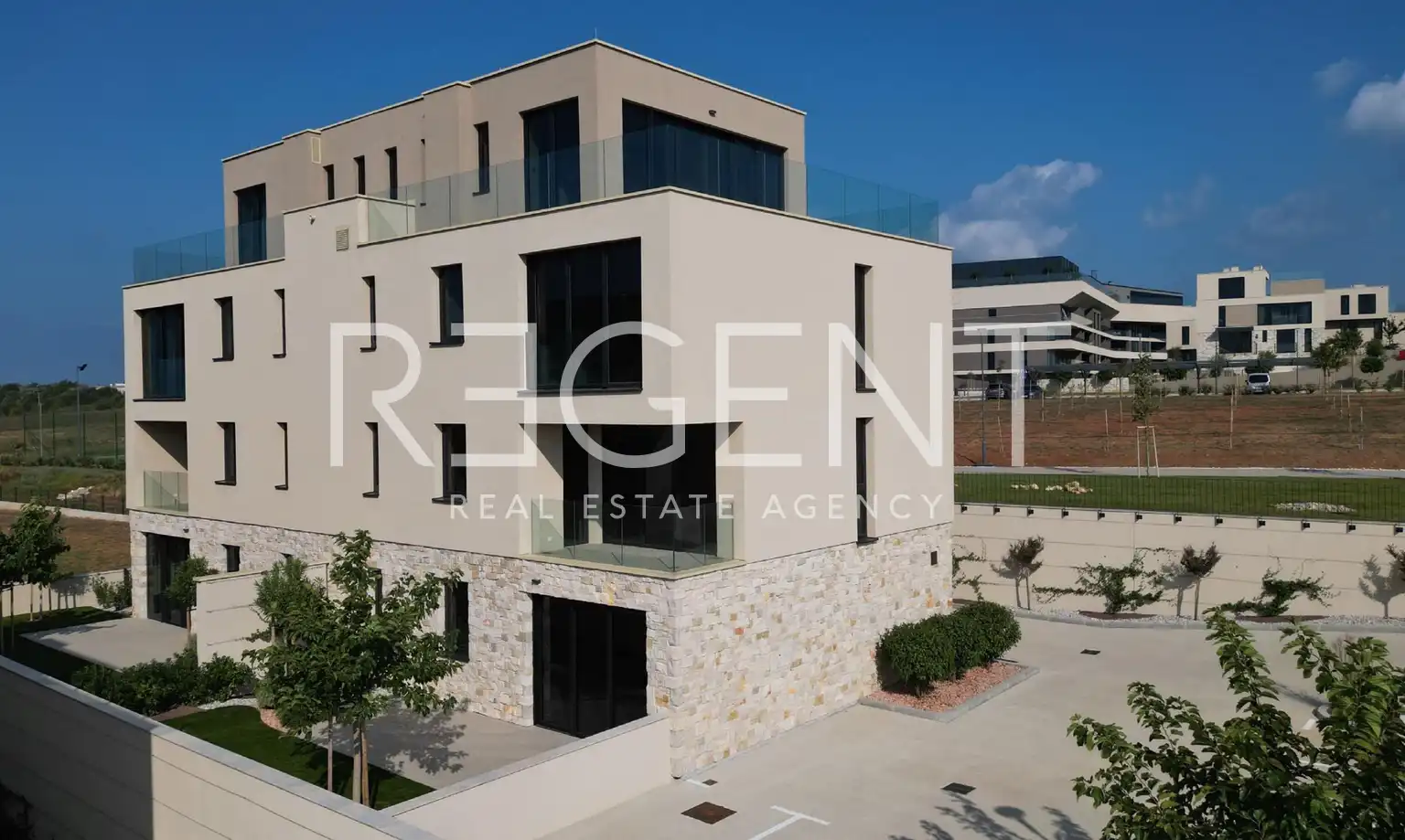 Istra, Savudrija, Crveni Vrh – Petram Resort apartman u luksuznom kompleksu 103 m2