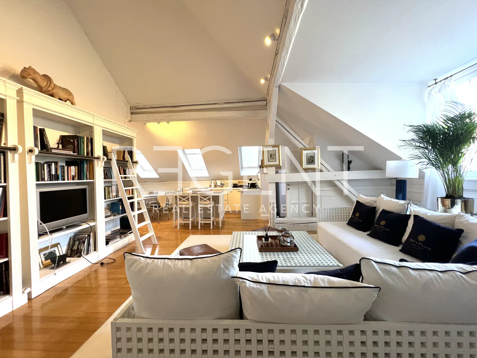 Zagreb, Gornji grad - Trosoban stan 102 m2 najam