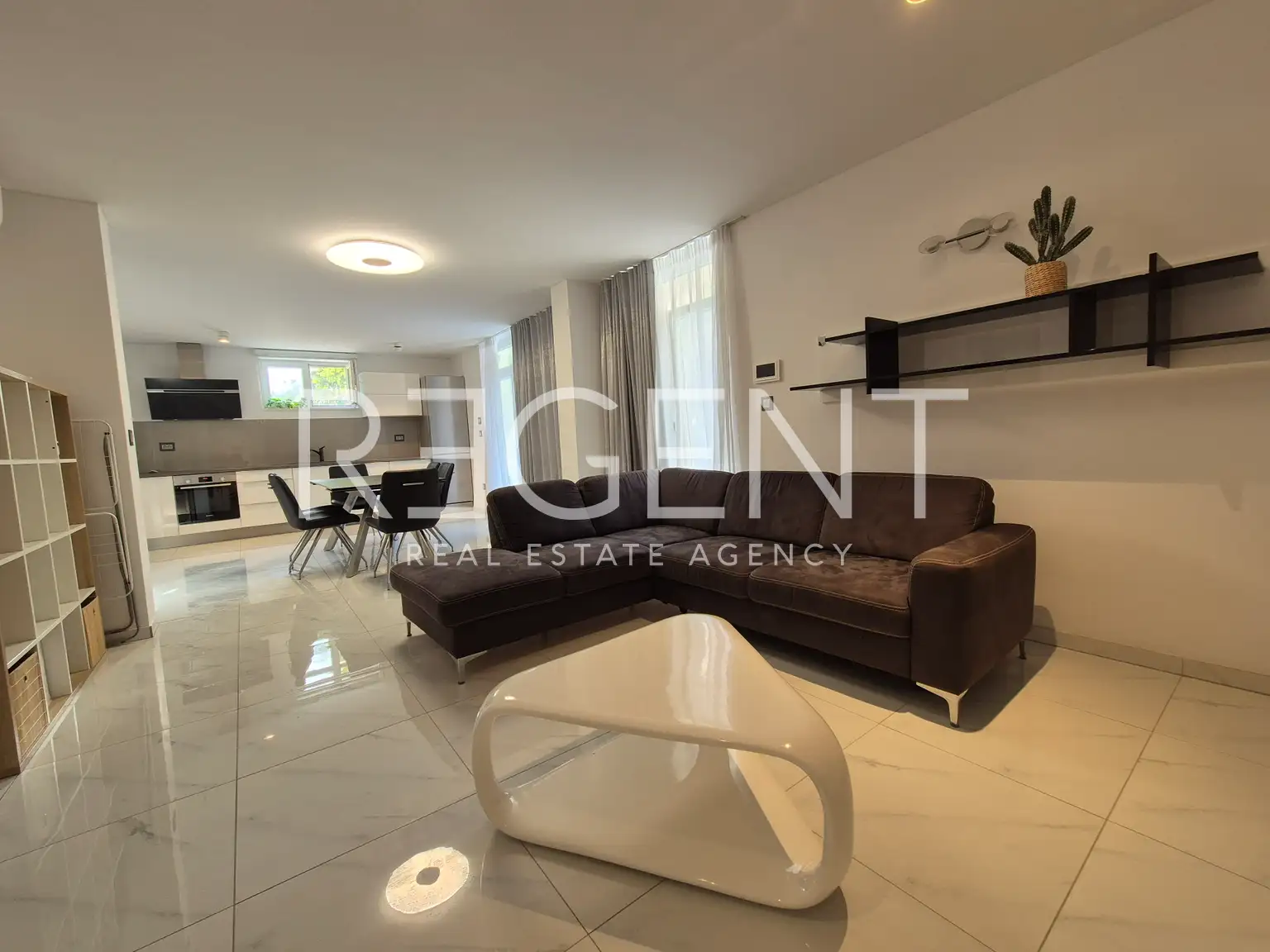 Split, Varoš - Two-bedroom apartment with a parking space in the center of Split