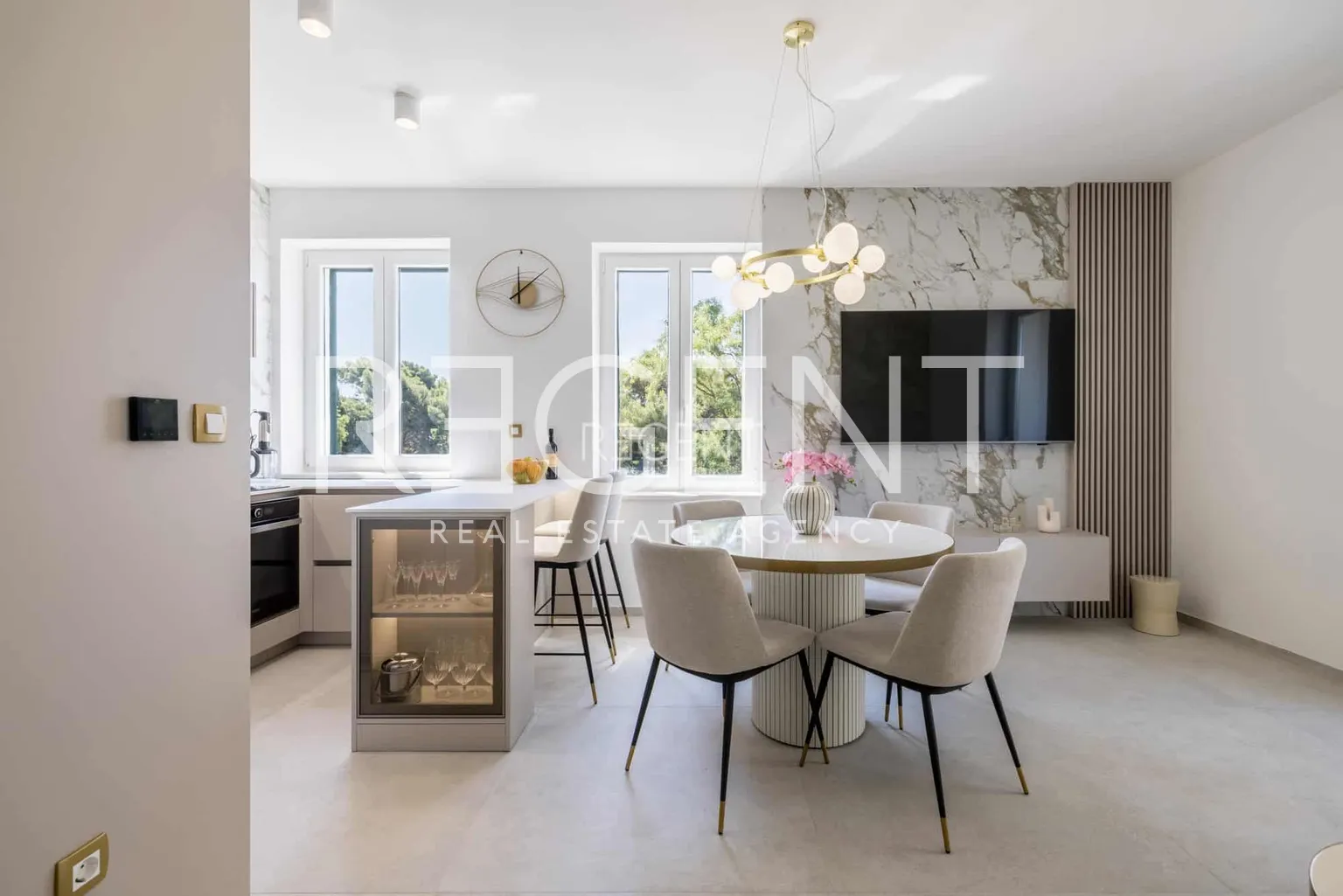 Split, Bačvice – luxusní dvoupokojový byt 64m2 pronájem