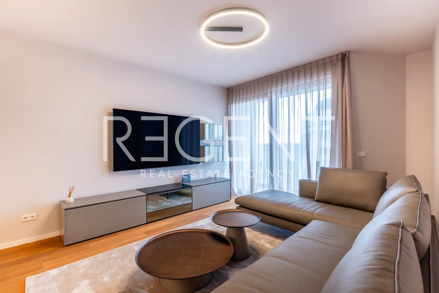 Zagreb, Maksimir – Luksuzno štirisobno stanovanje, prva najemnina