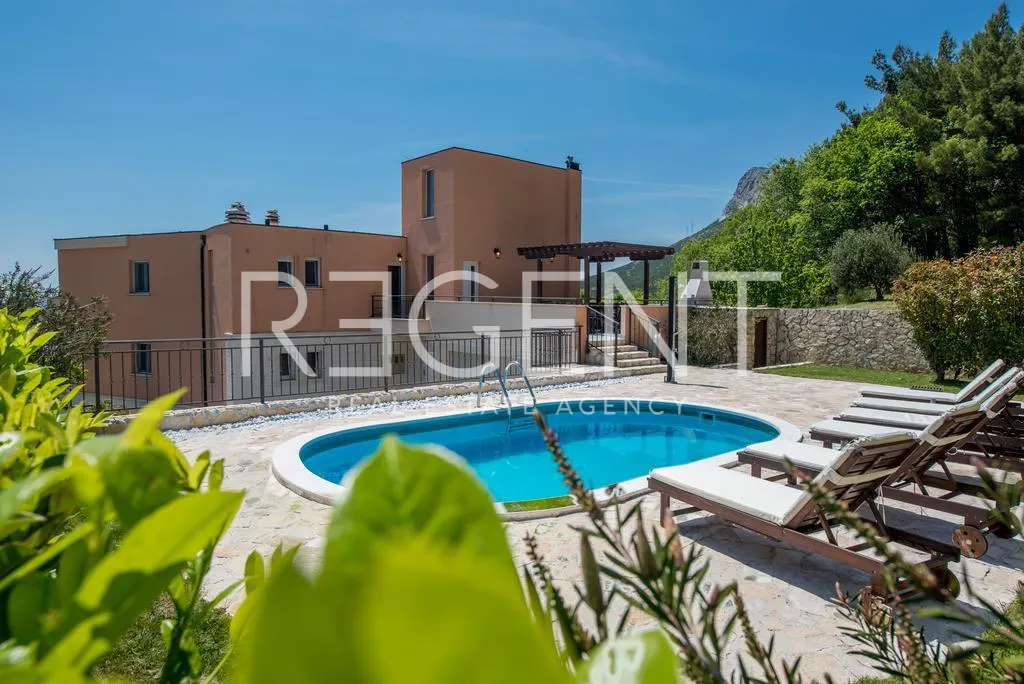 Split, Solin - Moderna kuća s panoramskim pogledom 585 m2