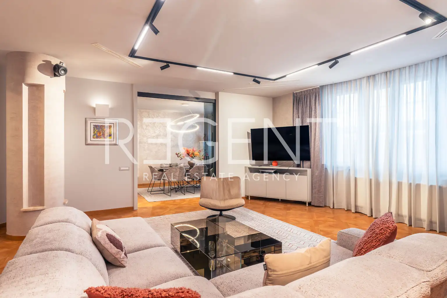 Zagreb, Center - Luxurious four-room apartment in the city center