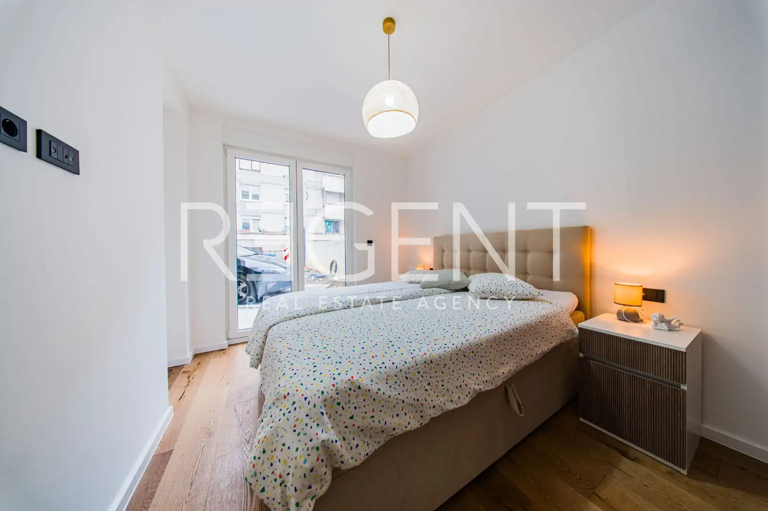 Stan 43 m² za najam, Trešnjevka — namješten, lođa, 2S