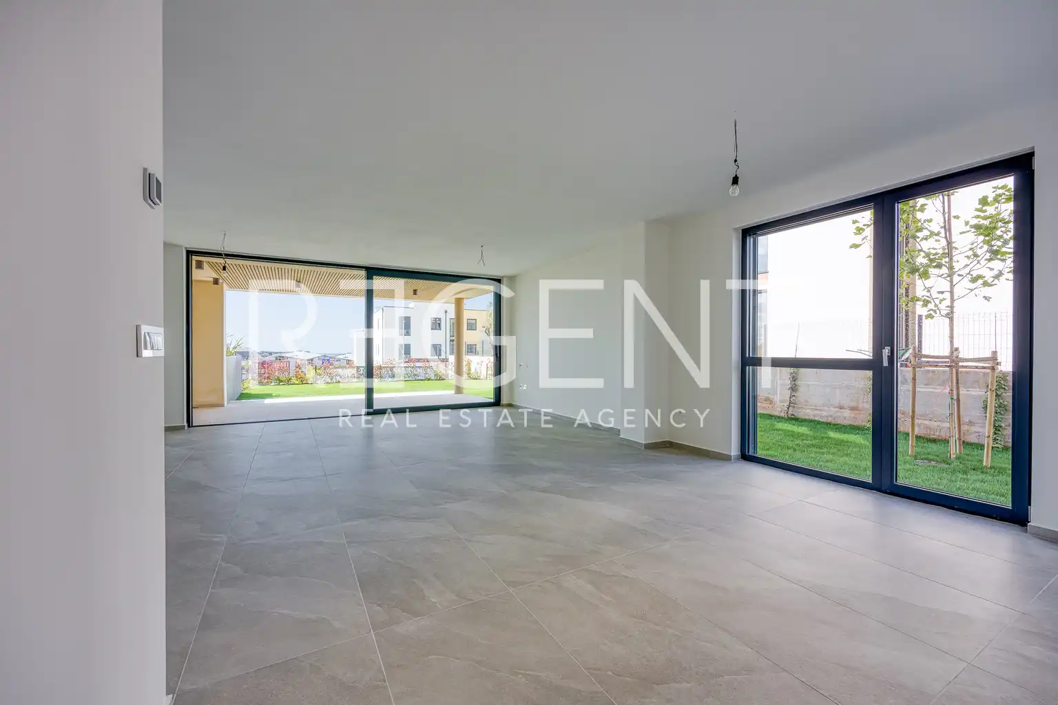 Istrie, Novigrad - Třípokojový apartmán v luxusním rezidenčním komplexu 128 m2