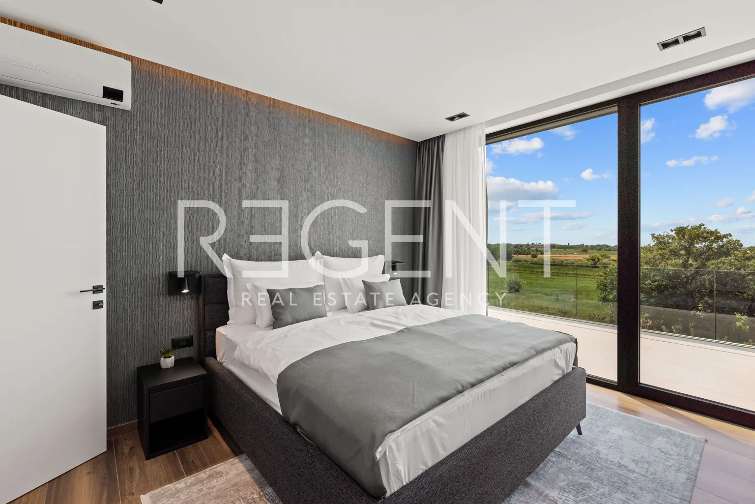 Istra, Poreč – Dizajnerska vila s pogledom na more 310 m2
