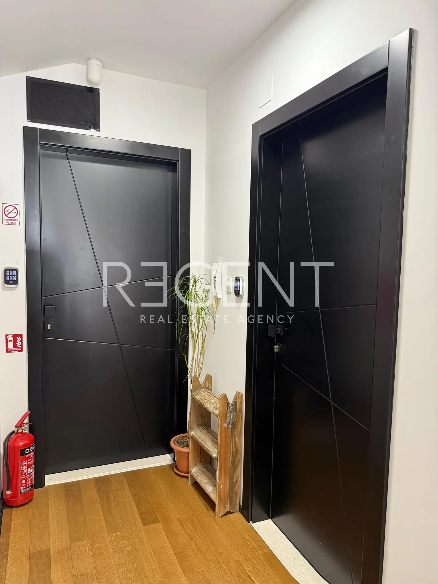Split, Ville - Appartement en duplex de trois pièces au centre-ville