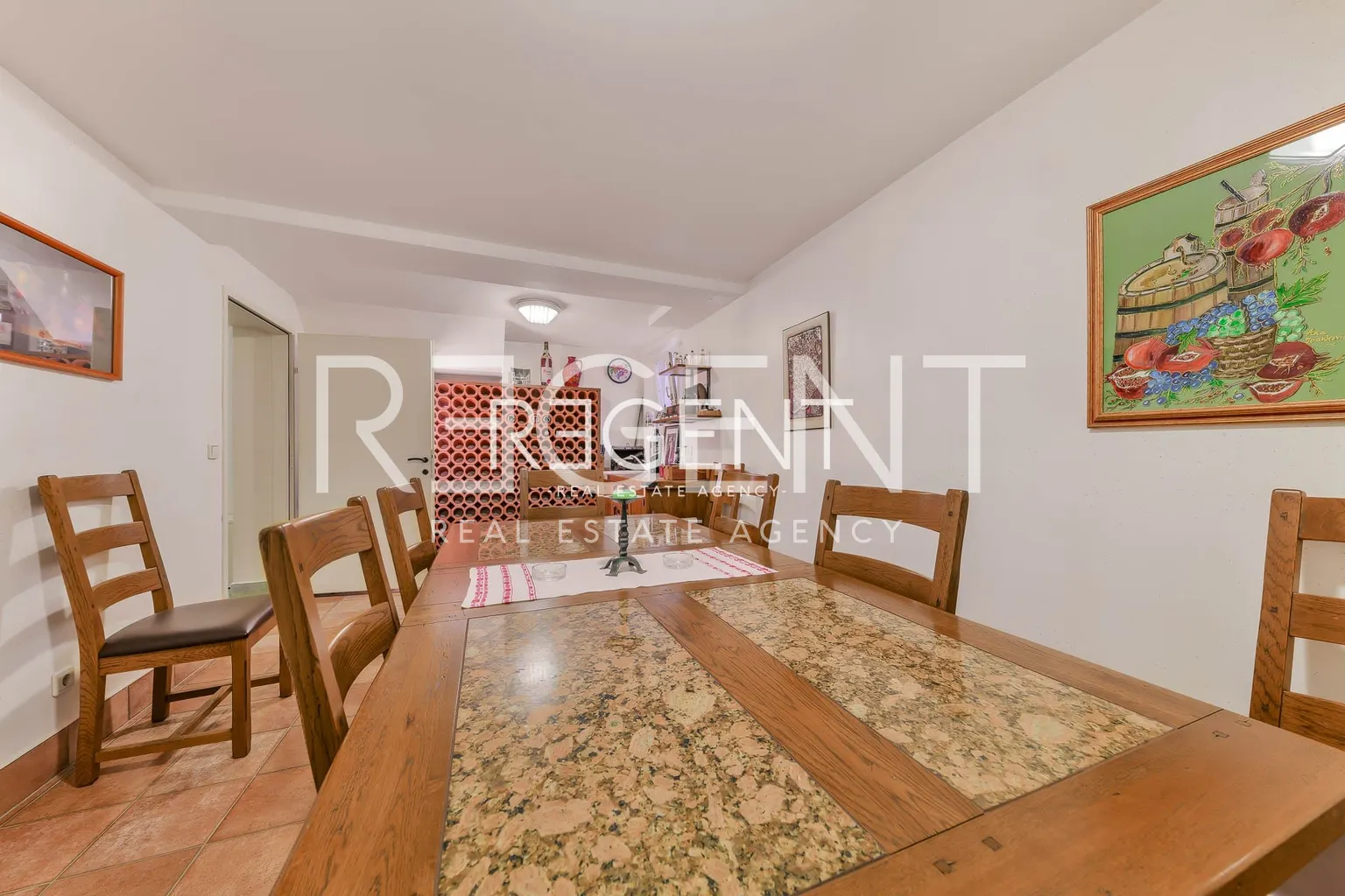 Záhreb, Maksimir – Nádherná rodinná vila s bazénom 600 m2