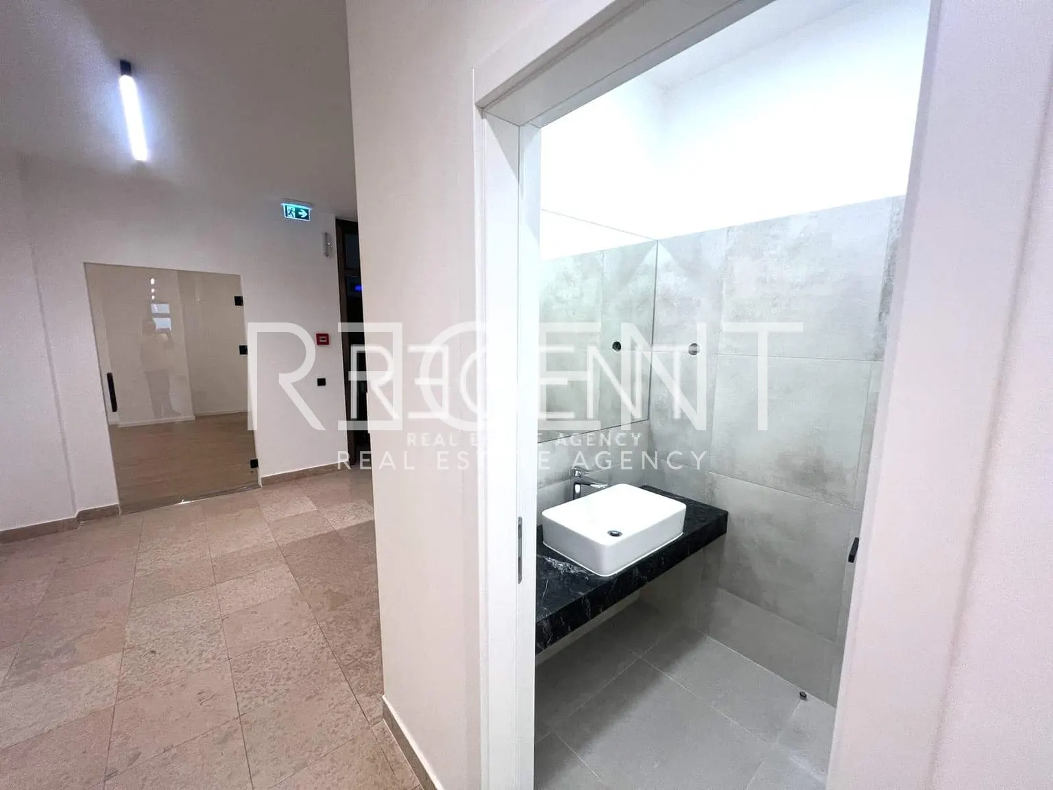 Záhřeb, Trešnjevka obchodní prostor 250 m2