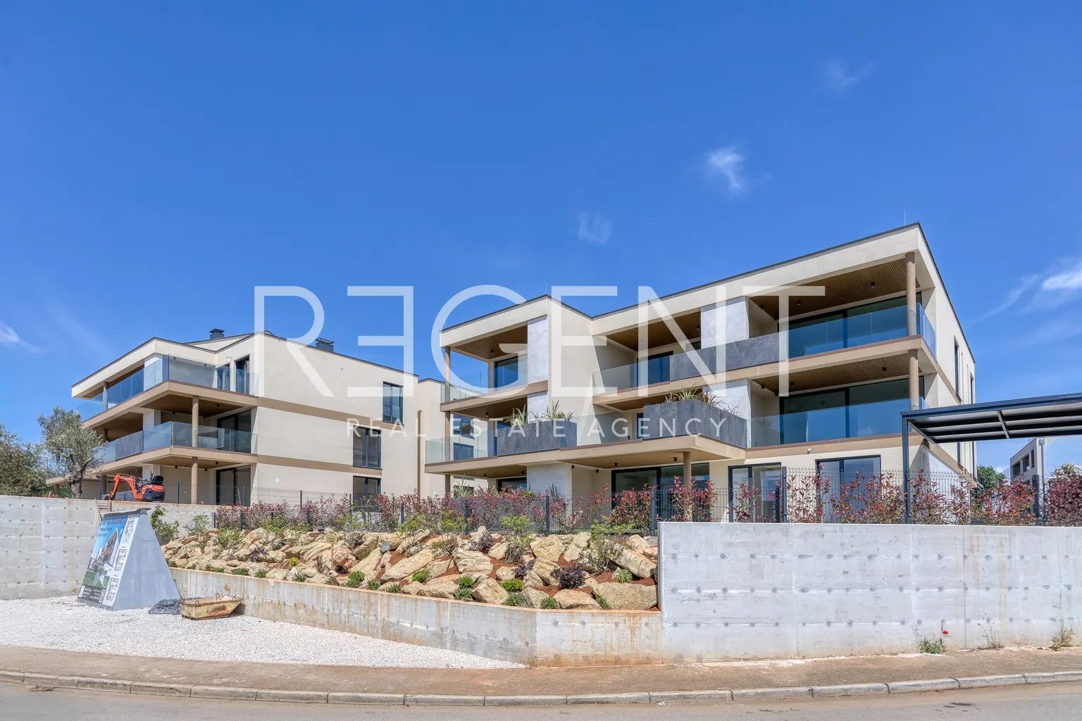 Istrie, Novigrad - Třípokojový apartmán v luxusním rezidenčním komplexu 225 m2