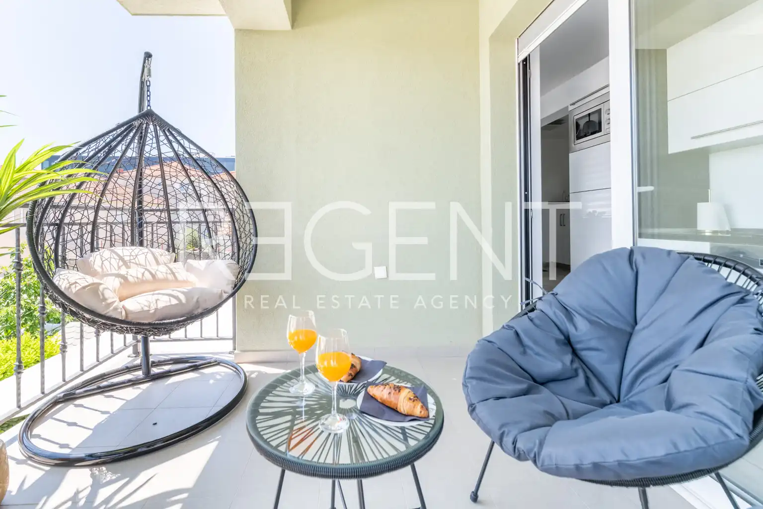 Trogir, Soline – Četverosoban stan s balkonom