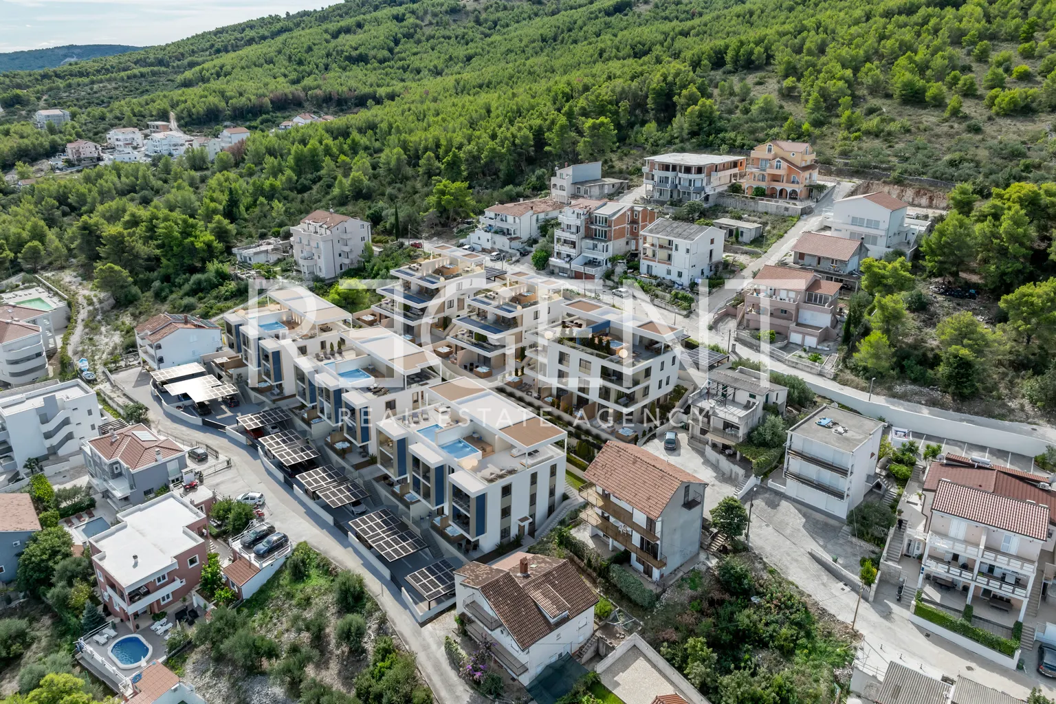 Trogir, Čiovo - Penthouse u luksuznom apartmanskom naselju u blizini mora 82 m2