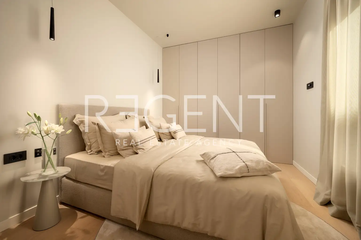 Split, Žnjan - Dvojizbový byt s loggiou a výhľadom na more