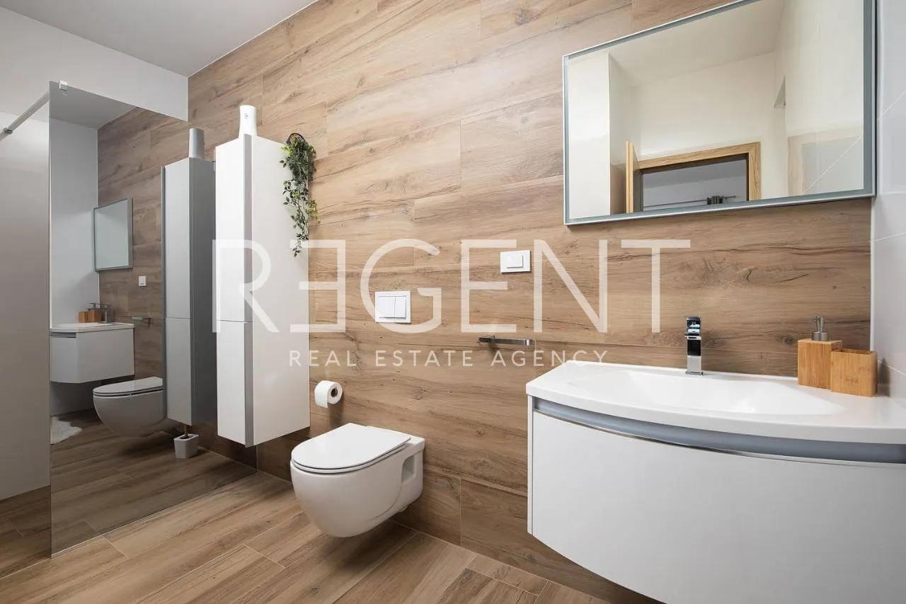 Istra, Medulin - Prekrasna villa s wellnessom NKP 190 m2 nadomak mora