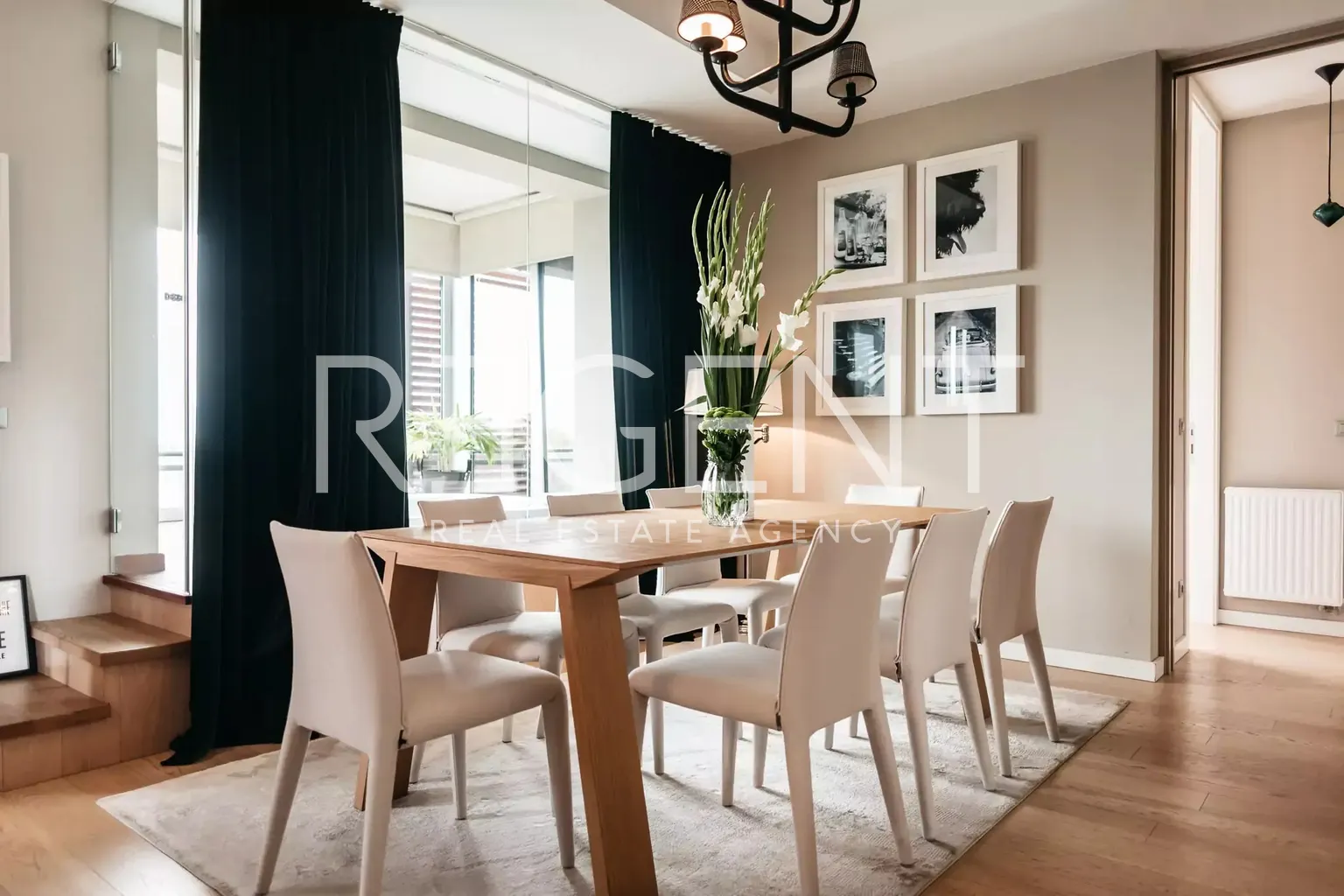 Záhreb, Maksimir – Štvorizbový zariadený penthouse s nádherným výhľadom na prírodu
