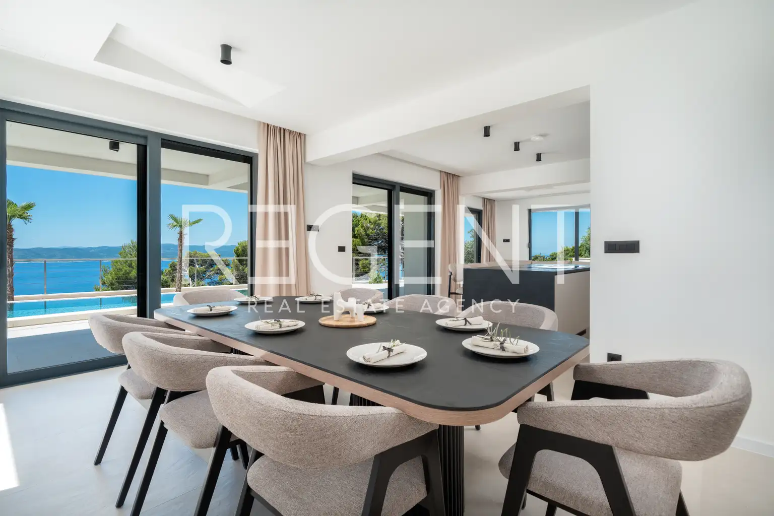 Makarska, Brela - Luxusná vila s panoramatickým výhľadom na more 317 m2