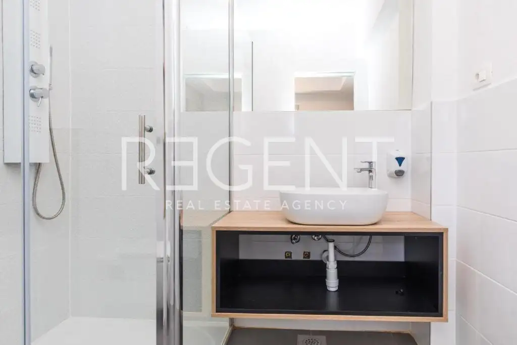 Makarska, Baška Voda - Apartamentowiec z 18 jednostkami mieszkalnymi