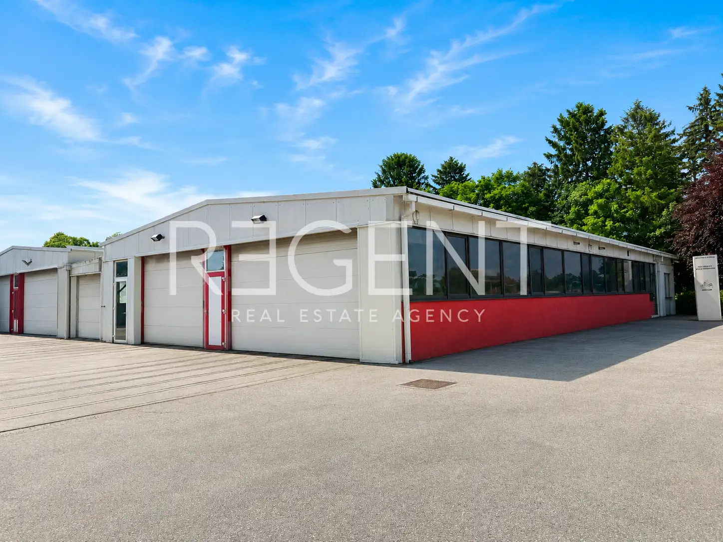 Facility 1,100 m² for rent, Buzin — office spaces, parking