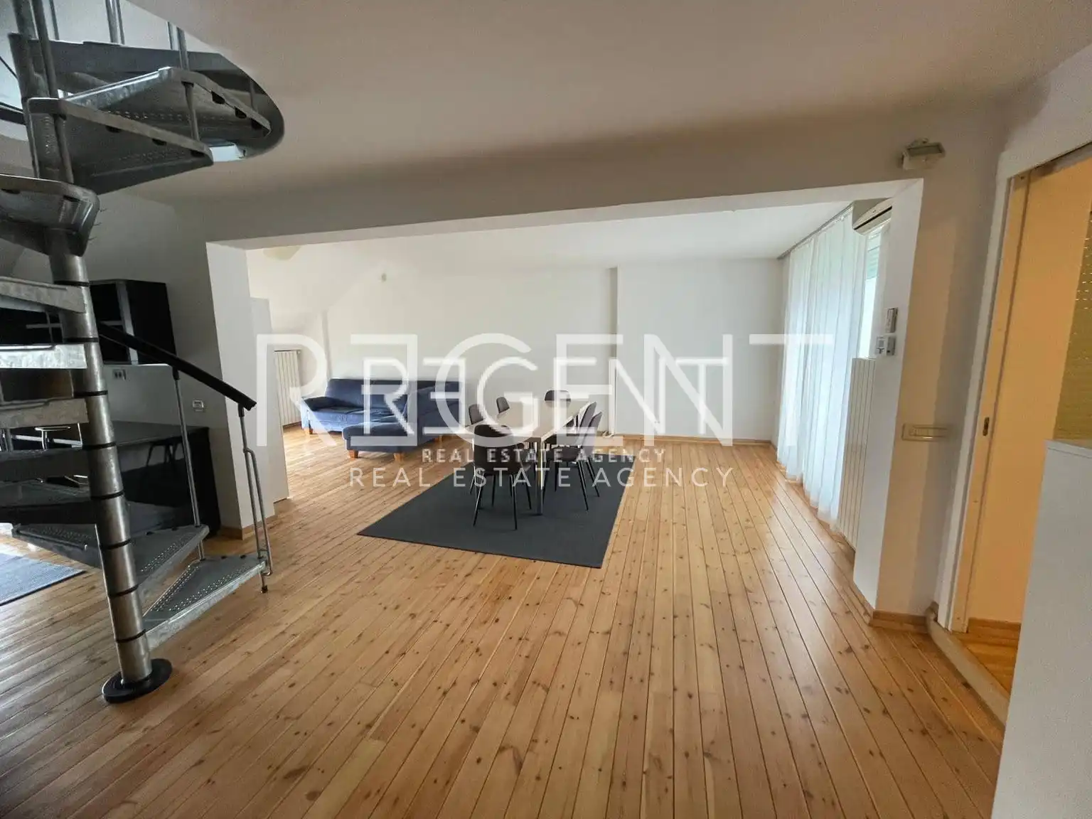 Zagreb, Kvaternikov Trg - Maisonette-Wohnung 150 m2 zu vermieten