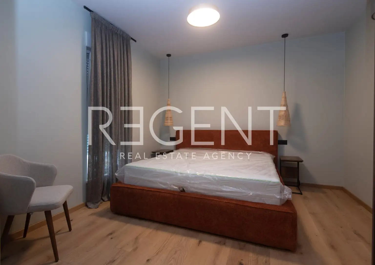Split, Strožanac - Dvoetažni penthouse s lođom i terasom