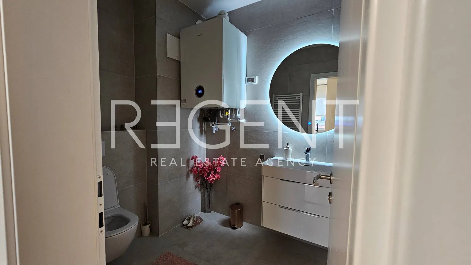 Záhřeb, Trešnjevka - moderní třípokojový penthouse s garážovým stáním 92 m2 novostavba