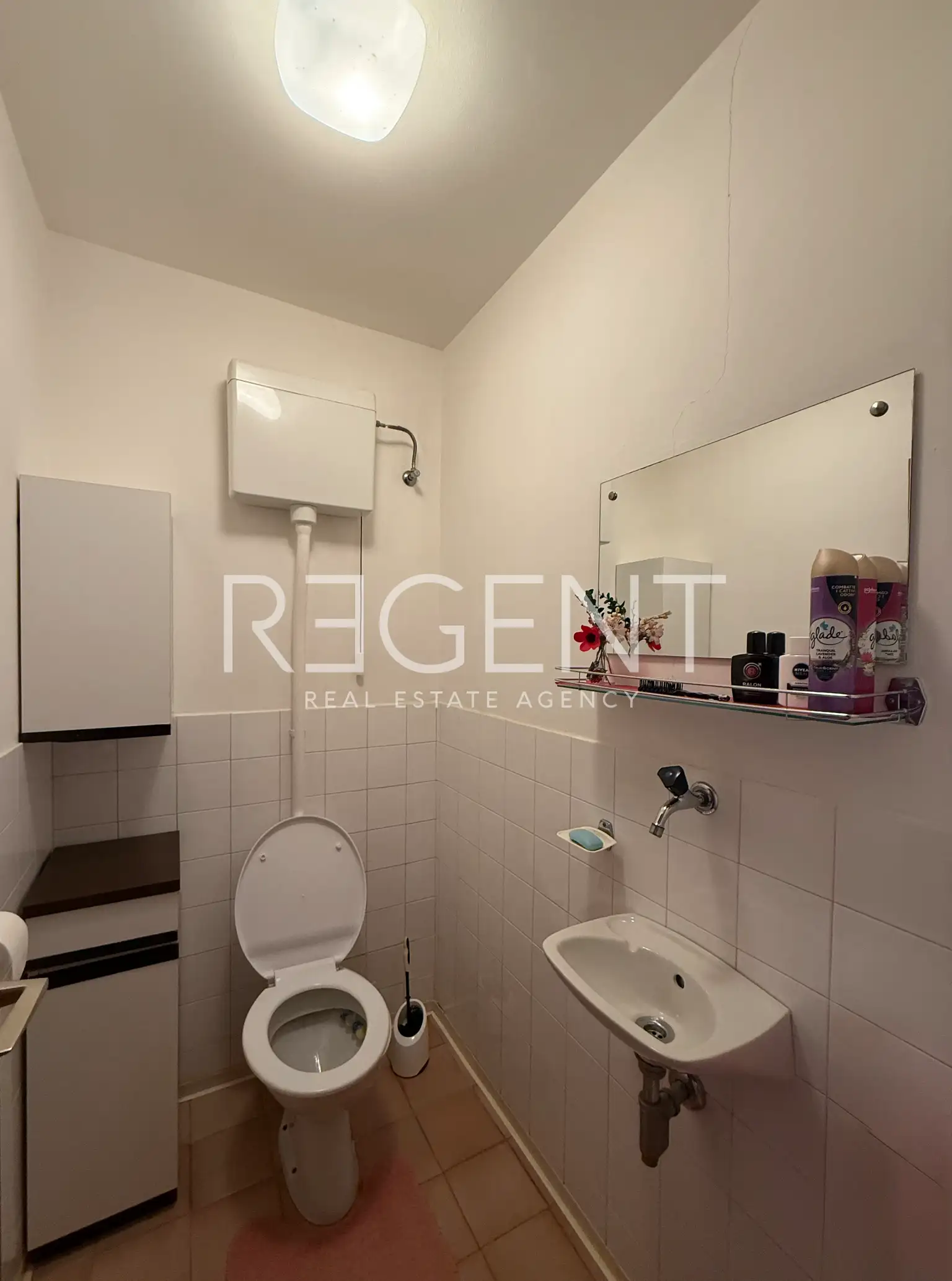 Split, Spinut - Dvosoban stan s loggiom u centru grada