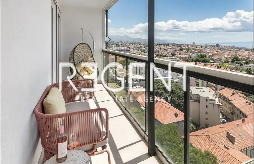 Split, Spinut - Penthouse k dlouhodobému pronájmu 78 m2