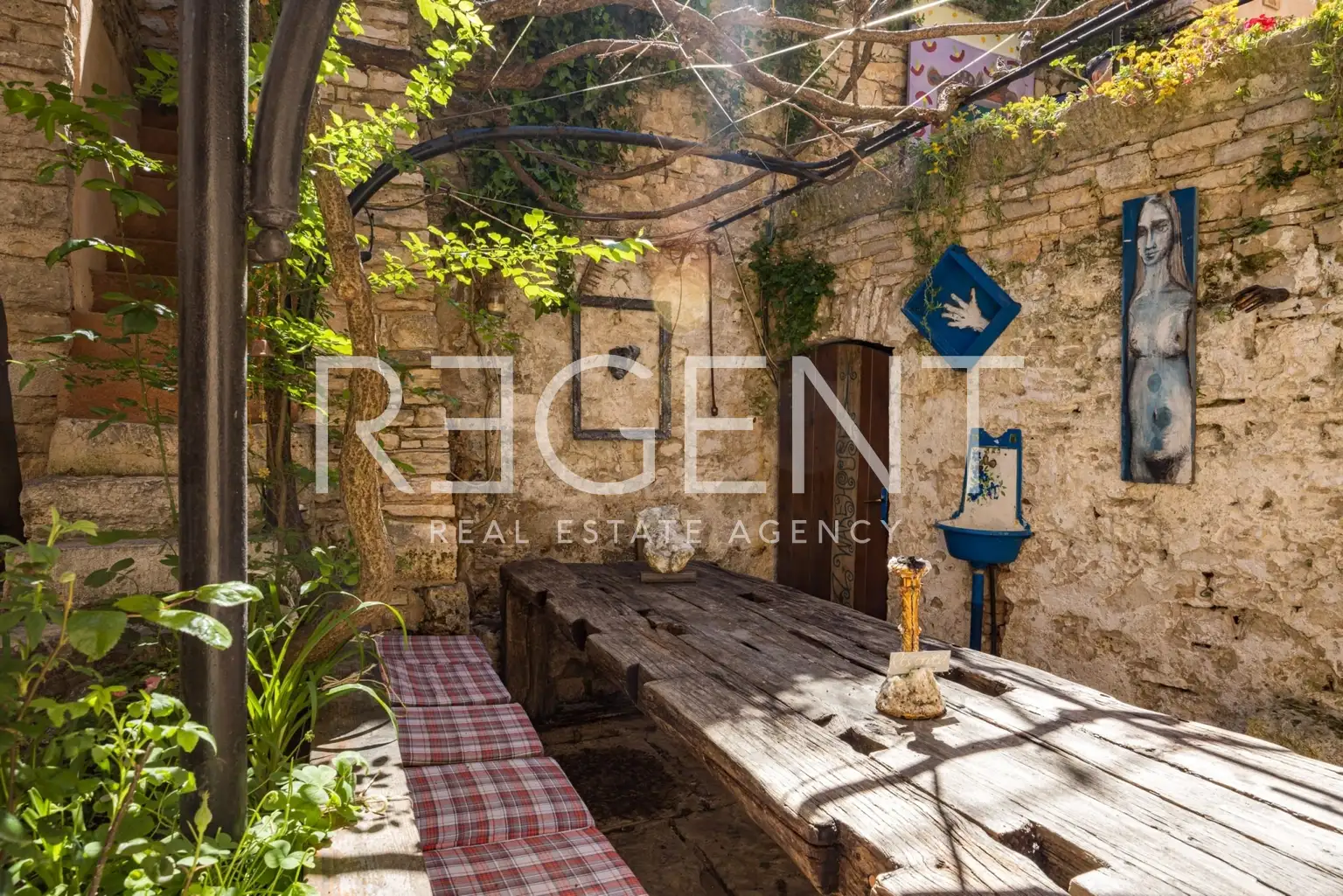 Istria, Bale – Očarujúci dom s konobou a piatimi apartmánmi