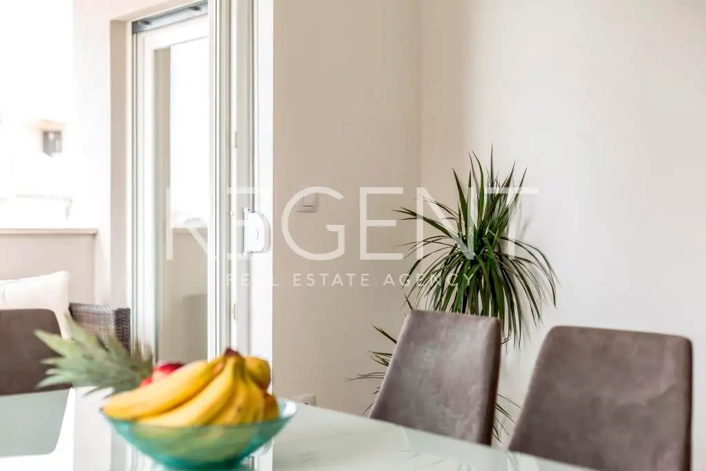 Podstrana - Three-room apartment with a terrace