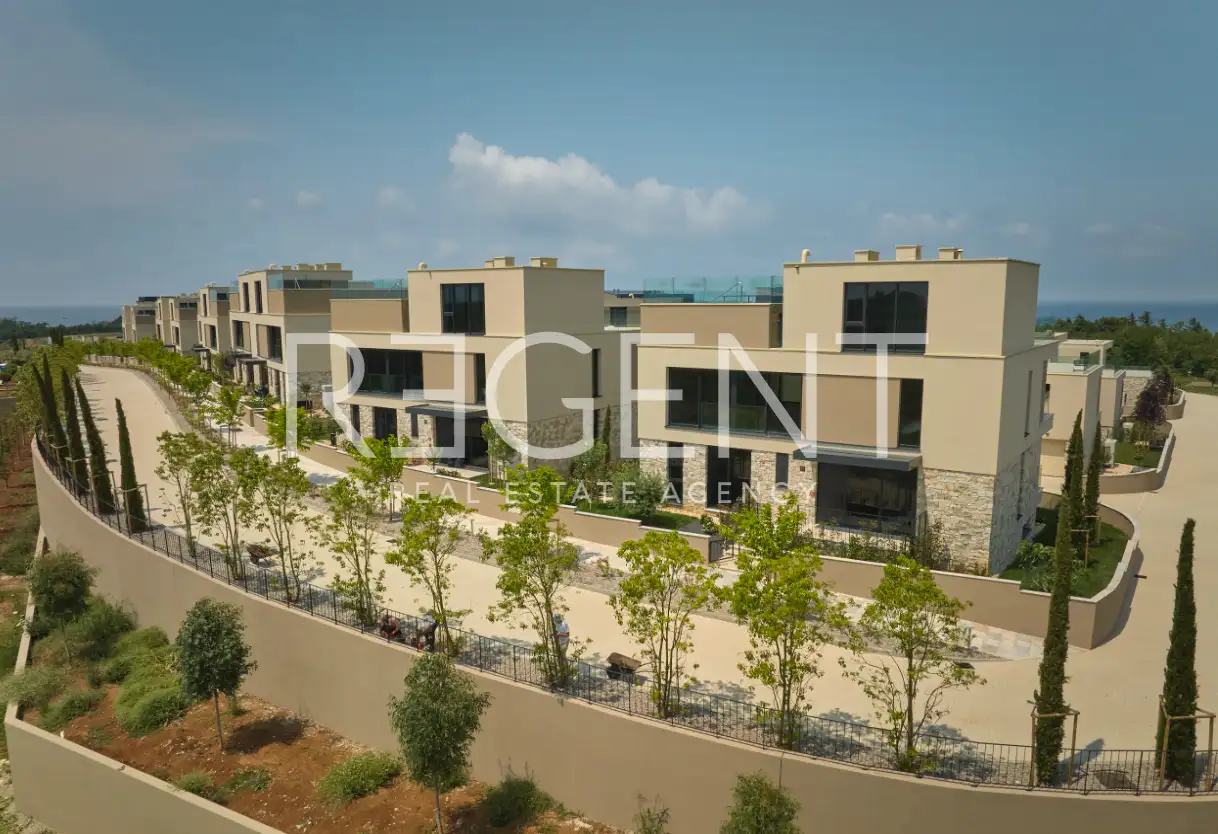 Istra, Petram Resort – vila 453 m², výhľad na more, záhrada, strešný bazén