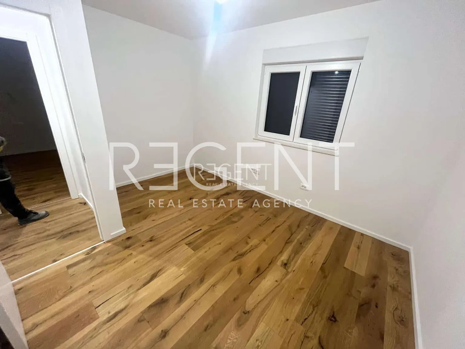 Zadar, Sukošan - Luxusný štvorizbový byt s bazénom 160 m2 novostavba