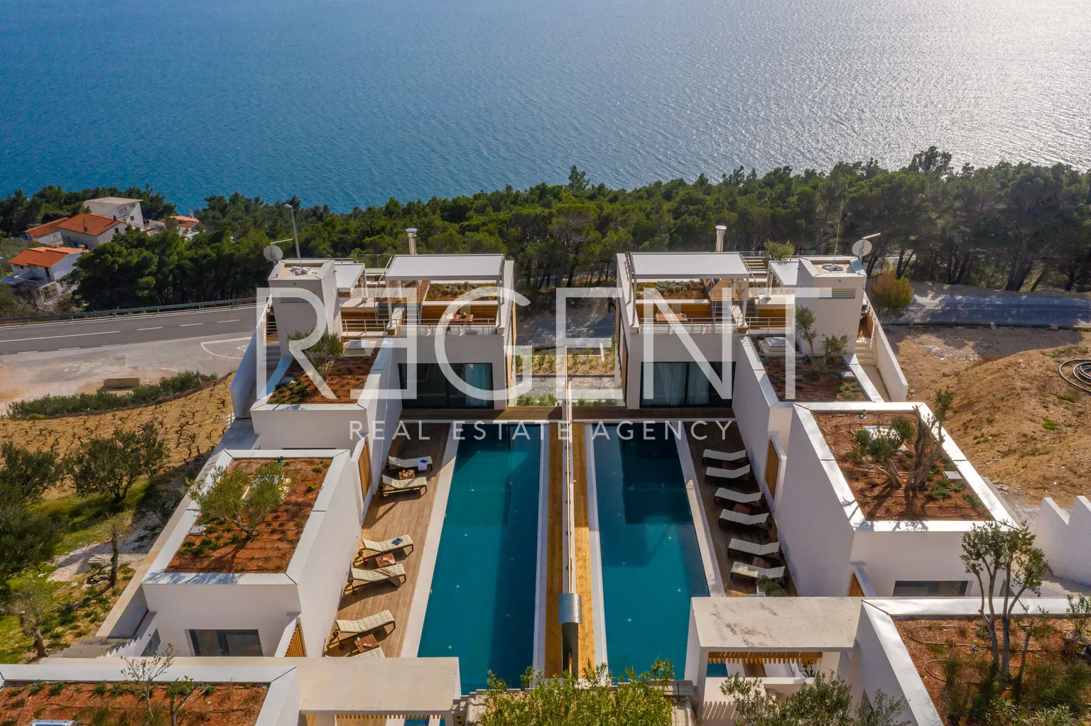 Omiš – Due ville esclusive con piscine e vista panoramica